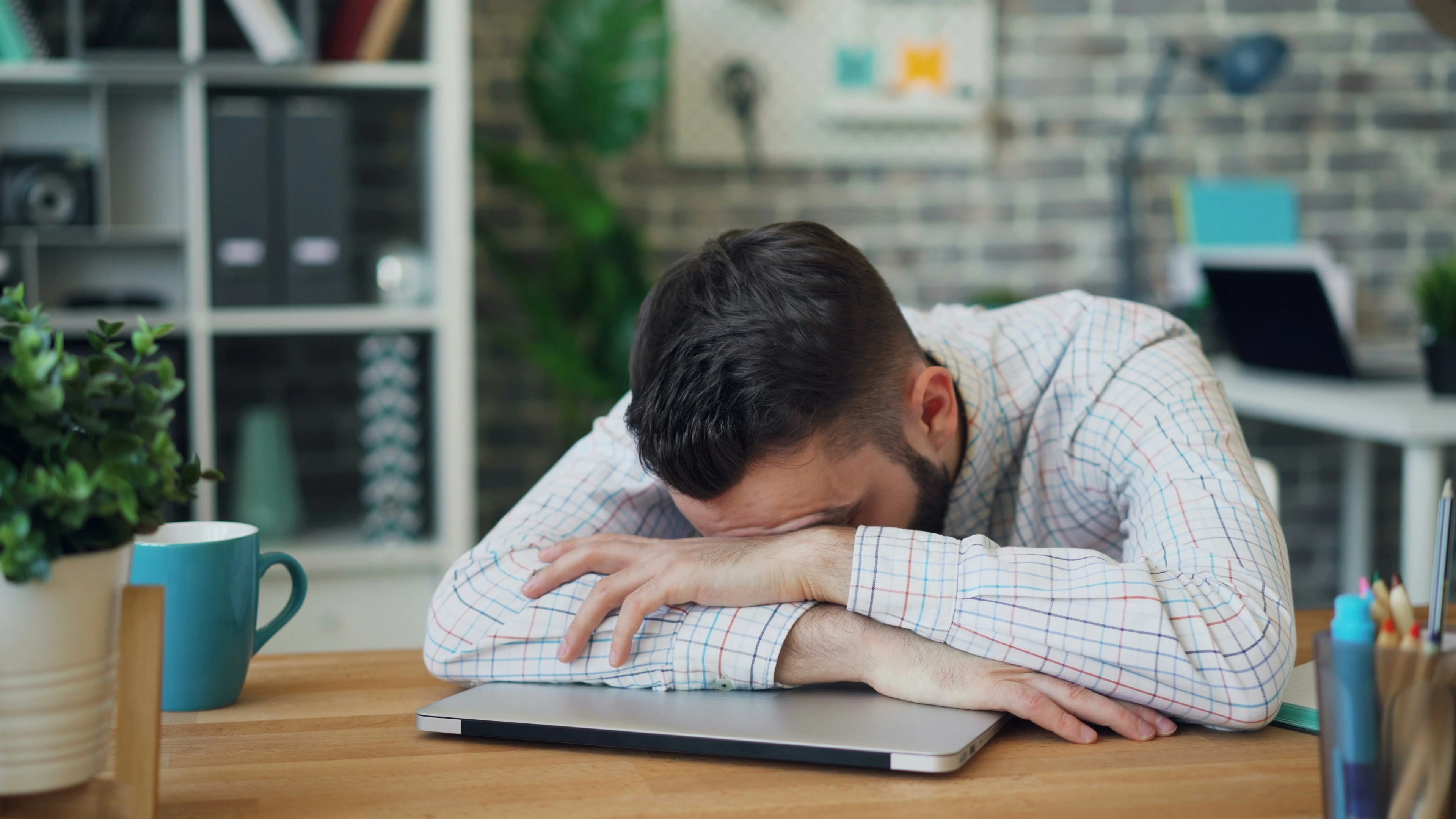 Une image illustrant le burnout administratif